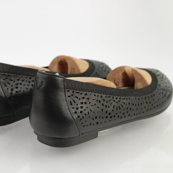 Vionic Womens Robyn Ballet Flats Size 6 Black Leather Slip On Shoes Perforated - Picture 4 of 13